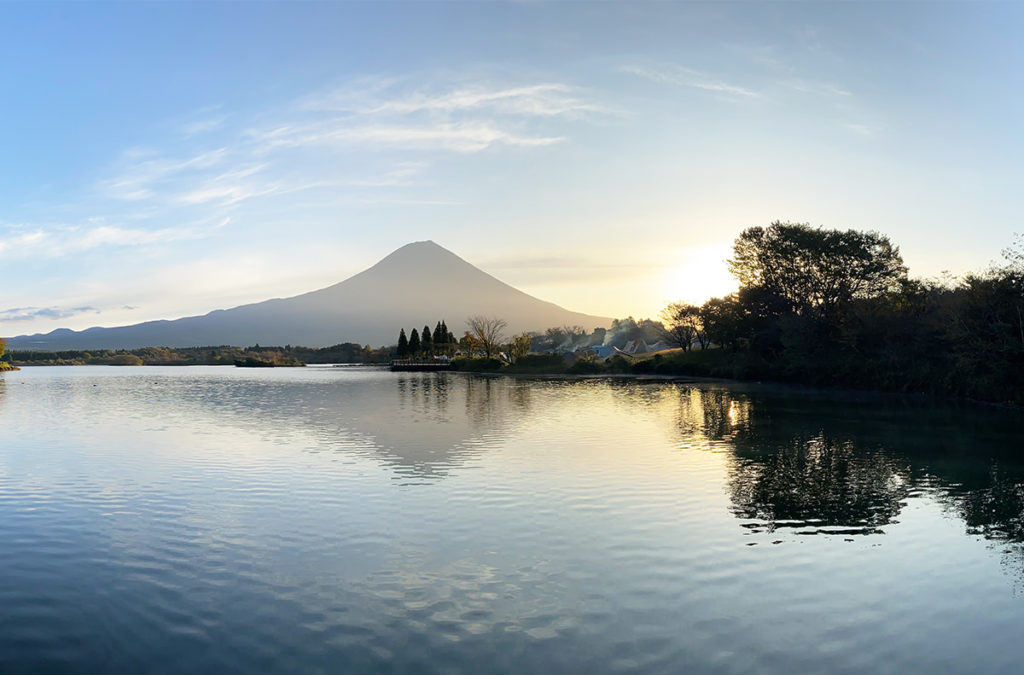 田貫湖に映る逆さ富士