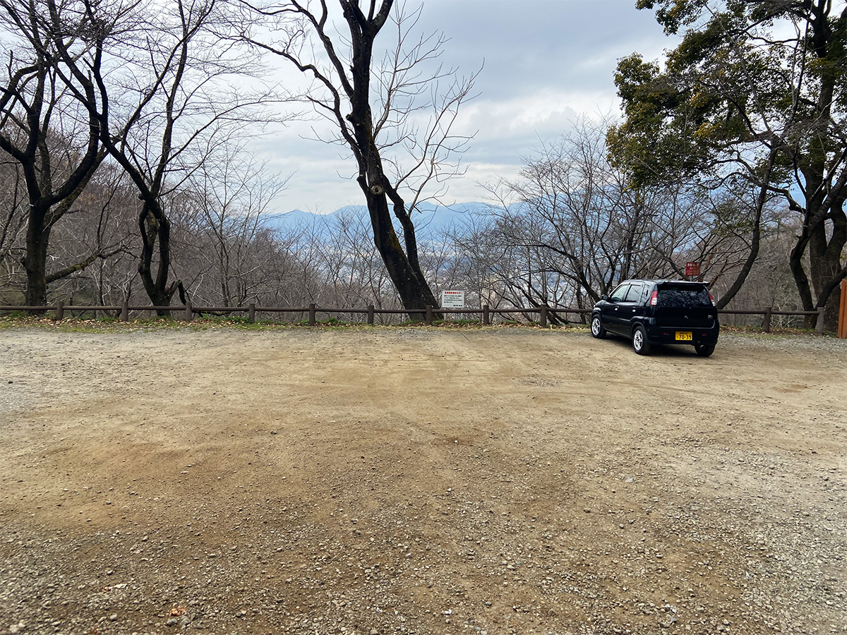 弘法山公園の駐車場